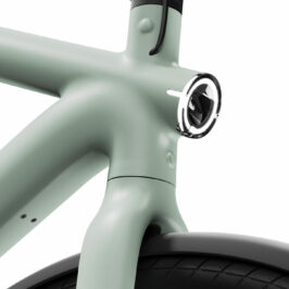 S6 pearl mint light closeup 01 06062025